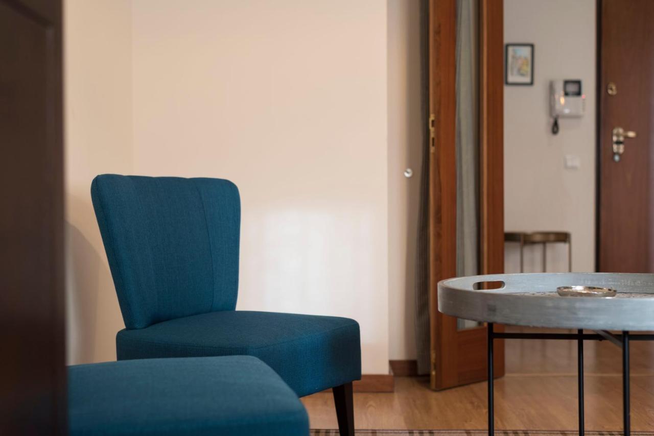 Apartamento Lovelystay - Homey Feeling Flat W/ Free Parking *
