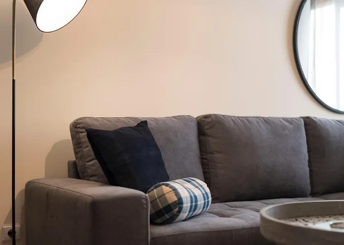 Lovelystay - Homey Feeling Flat W/ Free Parking